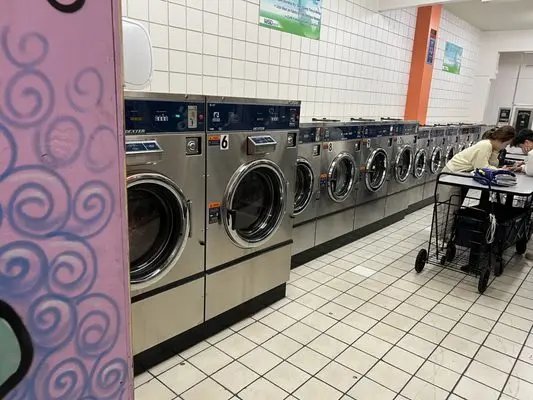 laundromat image