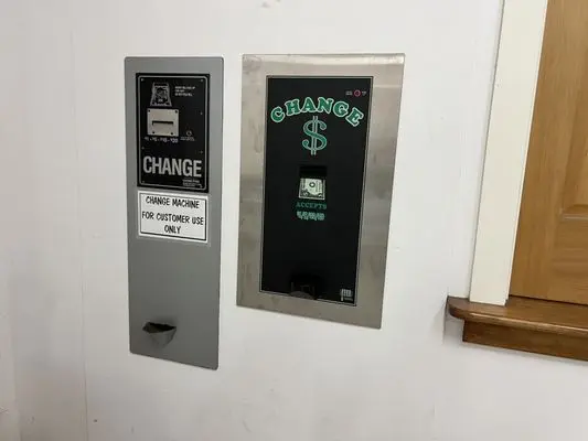 laundromat image