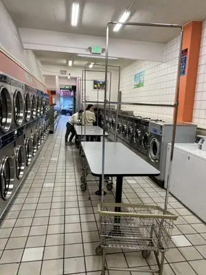 laundromat image